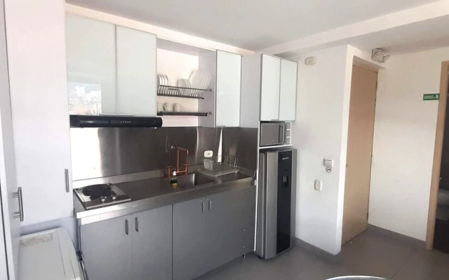 Mingle with the beautiful Paisas