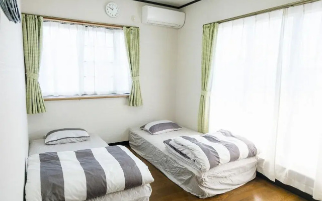 Stay Rokko - Hostel