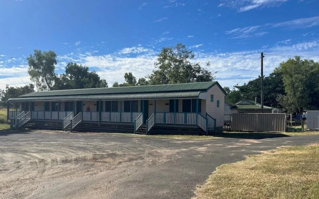 Charleville Cattle Camp Hotel
