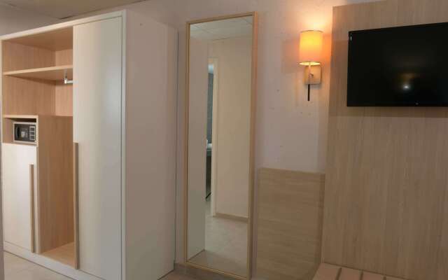 Aristoteles Holiday Resort & Spa