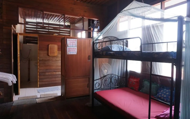 Chatawan Homestay - Hostel