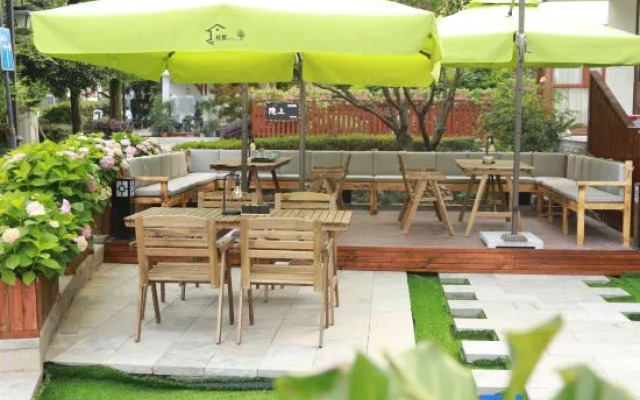 West Lake Guishu Homestay ( Qingzhiwu Branch)