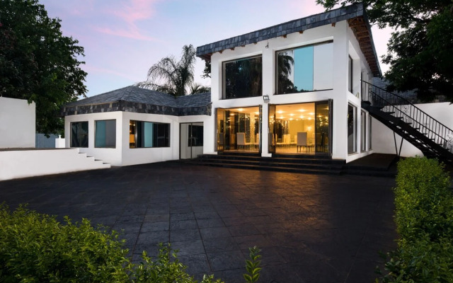 Disciples Boutique Hotel