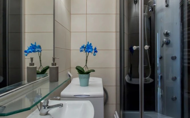 ClickTheFlat Golden Terraces Apartment