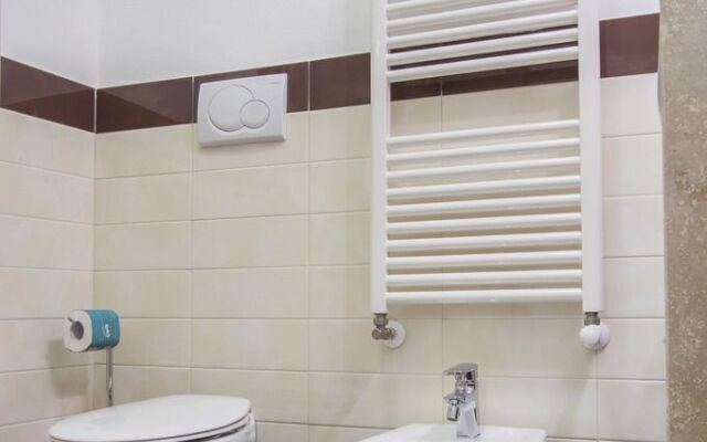 The Golden House Florence Suite