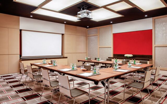 Capital Centre Arjaan by Rotana