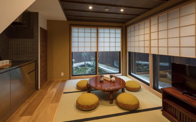 THE MACHIYA VILLA: Sanjo Shirakawa Koji