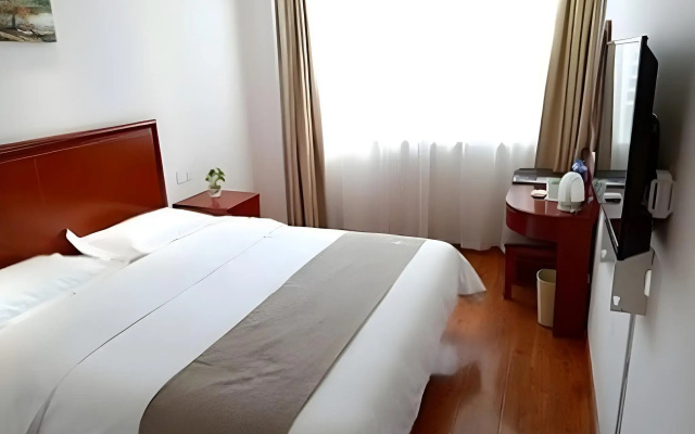 GreenTree Inn (Qinghuangdao Railway Station Square)