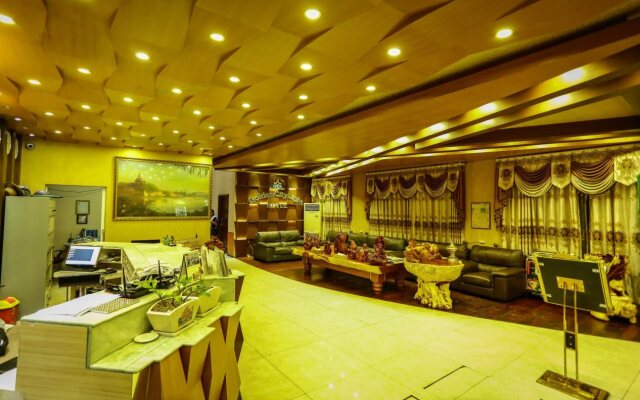 Golden Hotel