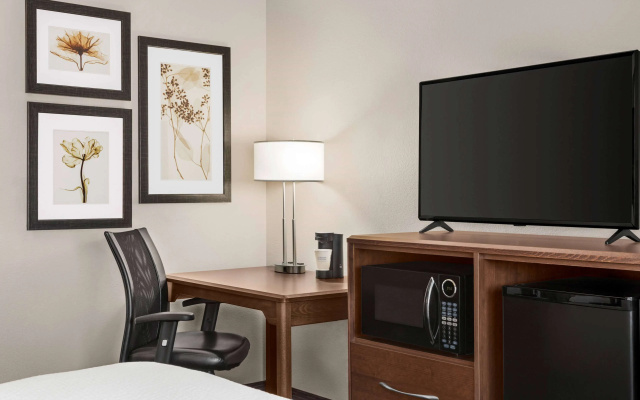 AmericInn Lodge & Suites Baudette