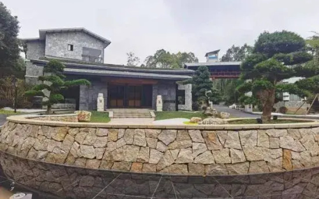 Qi Ming Xing Hot Spring Hotel