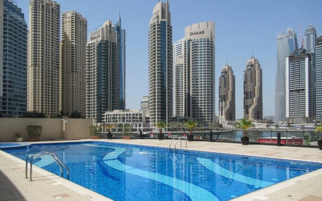 Elegantly Modern 1BR With Lovely Marina Views!