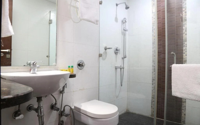 FabHotel Aksh Palace I