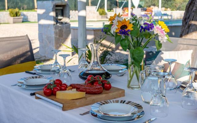 Trullo Delle Ginestre Private Pool