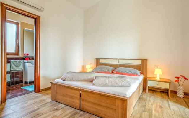Apartment Ulika Poreč/Tar 38839