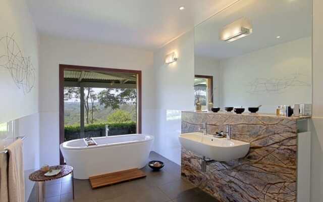 Riverbend Byron Hinterland Retreat