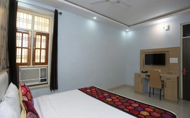 VMS Royal Inn By OYO Rooms