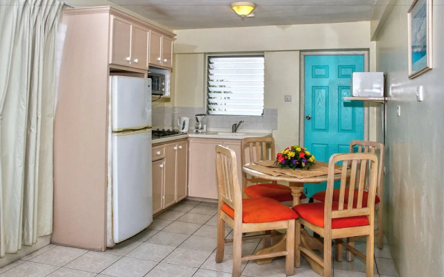 Melrose Beach Apartments