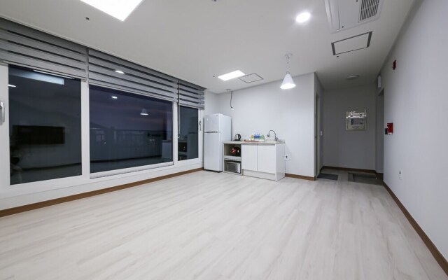 Yeosu Jin Arirang Hostel