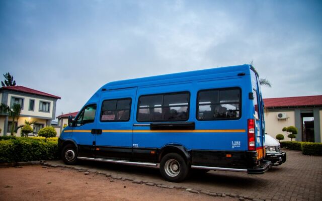 Glen Lodge & Tours