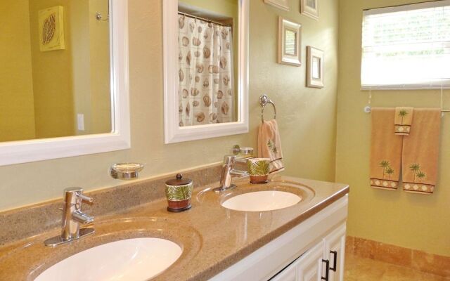 109 West Flamingo Circle