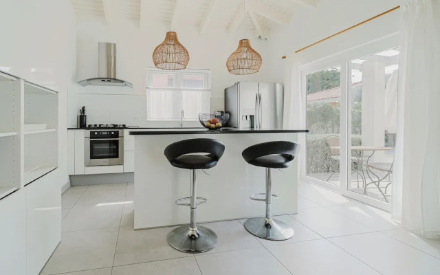 Paradise Aruba - 4 Bedroom Private Pool