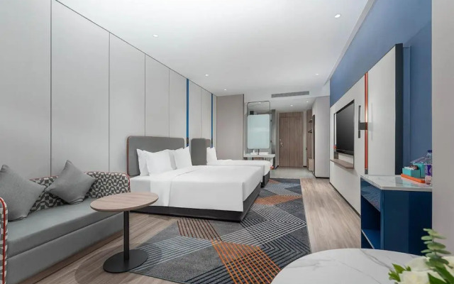 Holiday Inn Express Yinchuan Yuehai by IHG