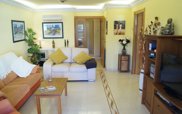 Apartamento Villas De Frente Marino Bajo