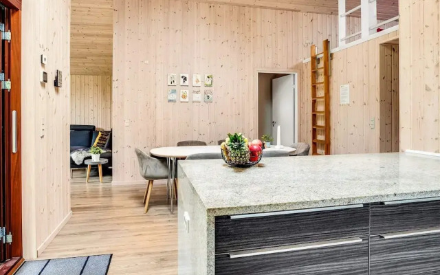 5 Star Holiday Home in Vaeggerlose