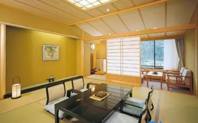 Izumo Tamatsukurionsen Shiraishiya