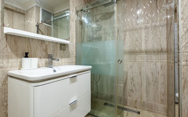 Missafir Exquisite and Central Flat in Nisantasi