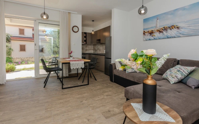 Apartment Mutak