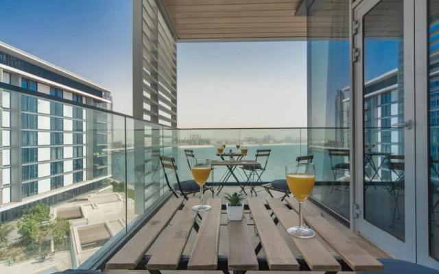 Stunning apartment in Bluewaters Island