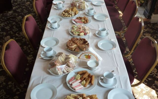 Cambridge House Hotel