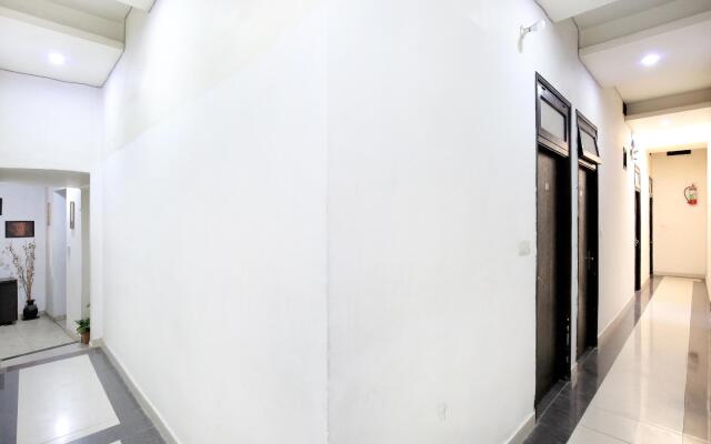 OYO 14494 Hotel Ramneek