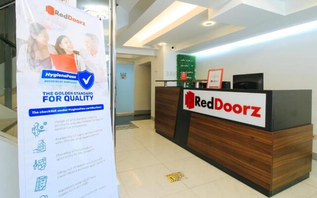 RedDoorz @ P Florentino Street Sampaloc Manila