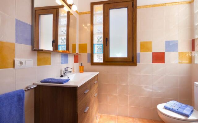 VILLA ANGEL in Cala´n Bosch