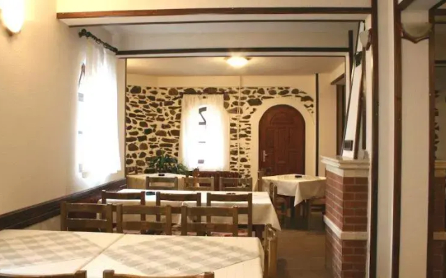 Dinko Motel