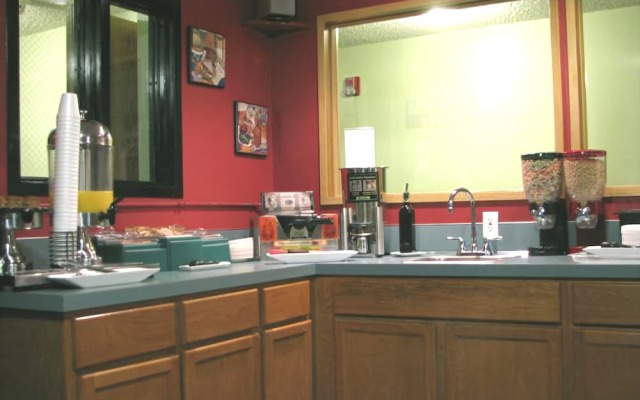 Midway Inn