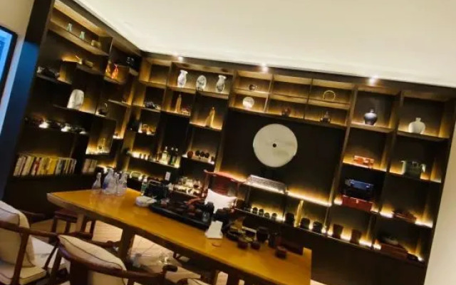 Youlan Hotel
