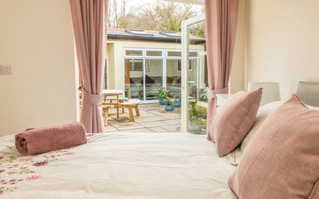 Higher Kernick Stable