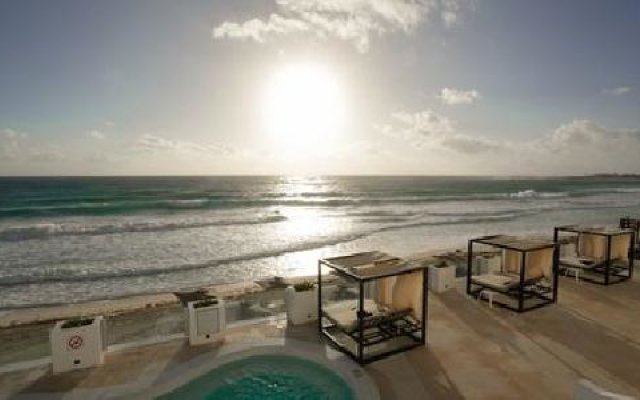 Oleo Cancun Playa Boutique Resort