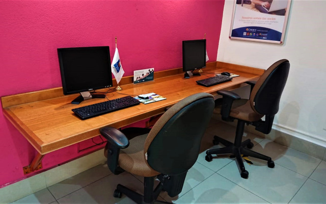 Comfort Inn Monterrey Valle