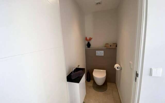 Impeccable 2-bed Apartment in Willemstad