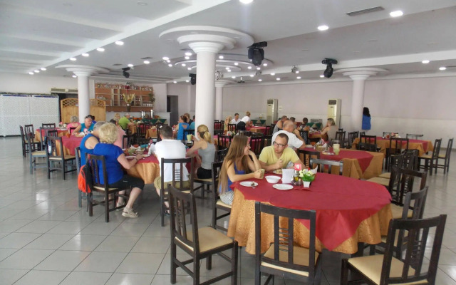 Hotel Mediterrane