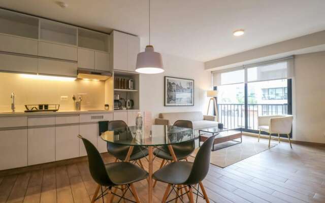 w Astounding 2BR in Miraflores