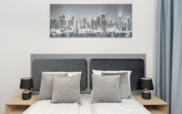 Modern Studio for 2 by Renters