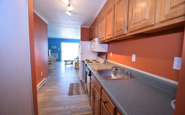 Oceanwalk East 411 1 Br condo by RedAwning
