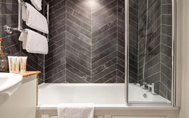 The Kensington Wonder - Stunning 2bdr Flat With Patios
