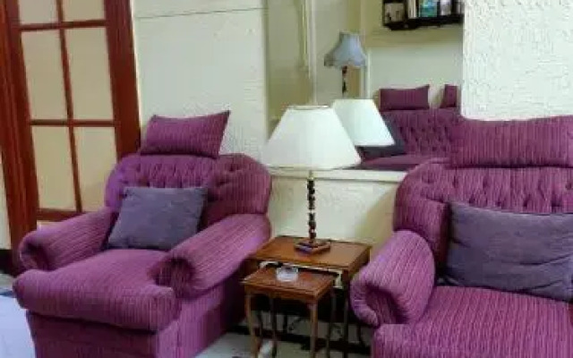 Triomphe Hotel